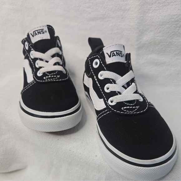 Vans Other - Vans Knu Skool Black White Toddler's 6